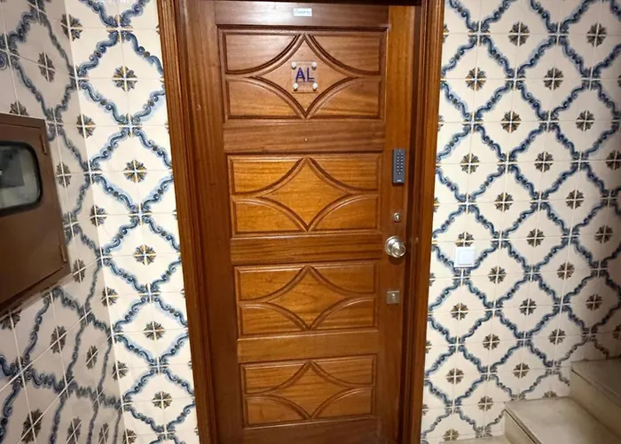 Spacieux 3 A 200 M De La