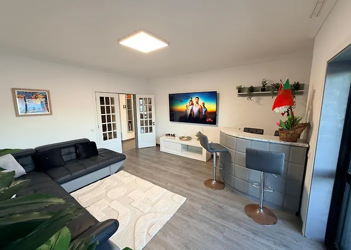 Spacieux 3 A 200 M De La Ovar