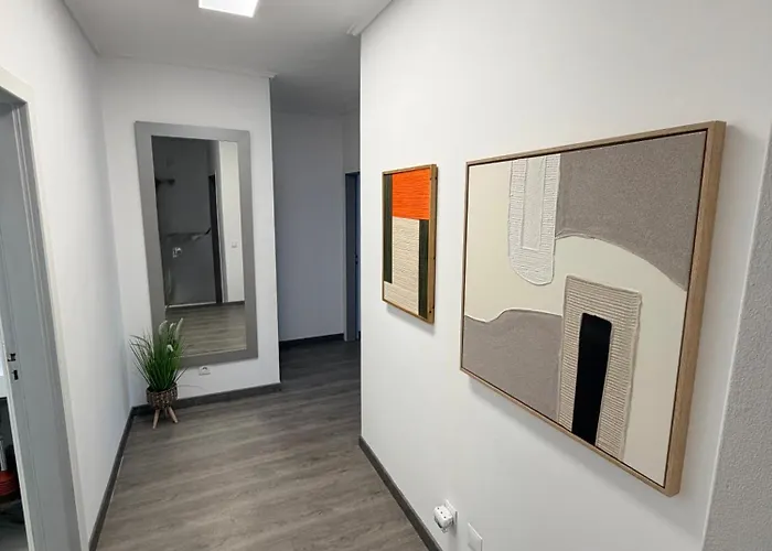 Apartment Spacieux 3 A 200 M De La